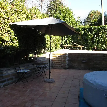 Relax Jacuzzi Private And Car Park Nemi Monte Porzio