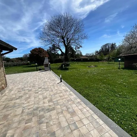 Relax Jacuzzi Private And Car Park Nemi Monte Porzio