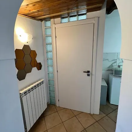 Relax Jacuzzi Private And Car Park Nemi