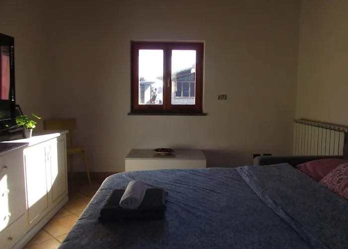 Relax Jacuzzi Private And Car Park Nemi Monte Porzio