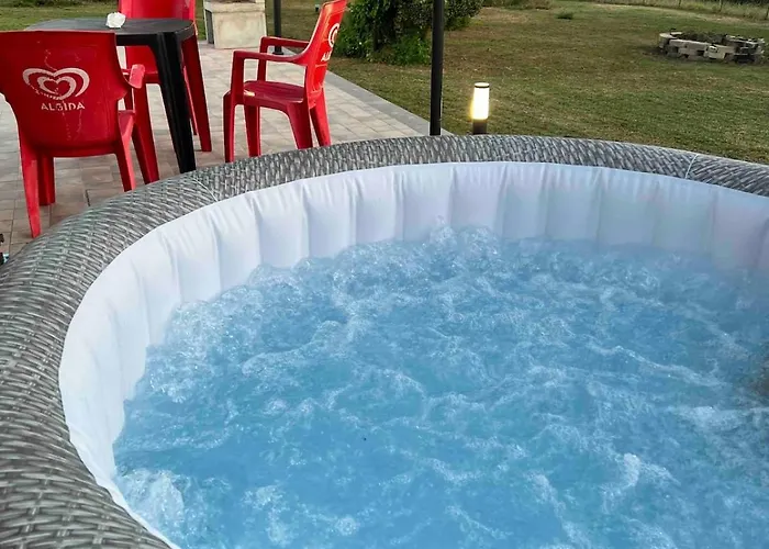 Relax Jacuzzi Private And Car Park Nemi Villa *